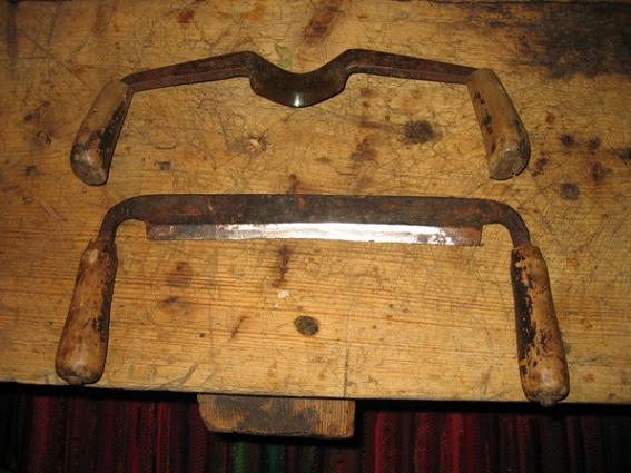 Bande- å súvenív'e